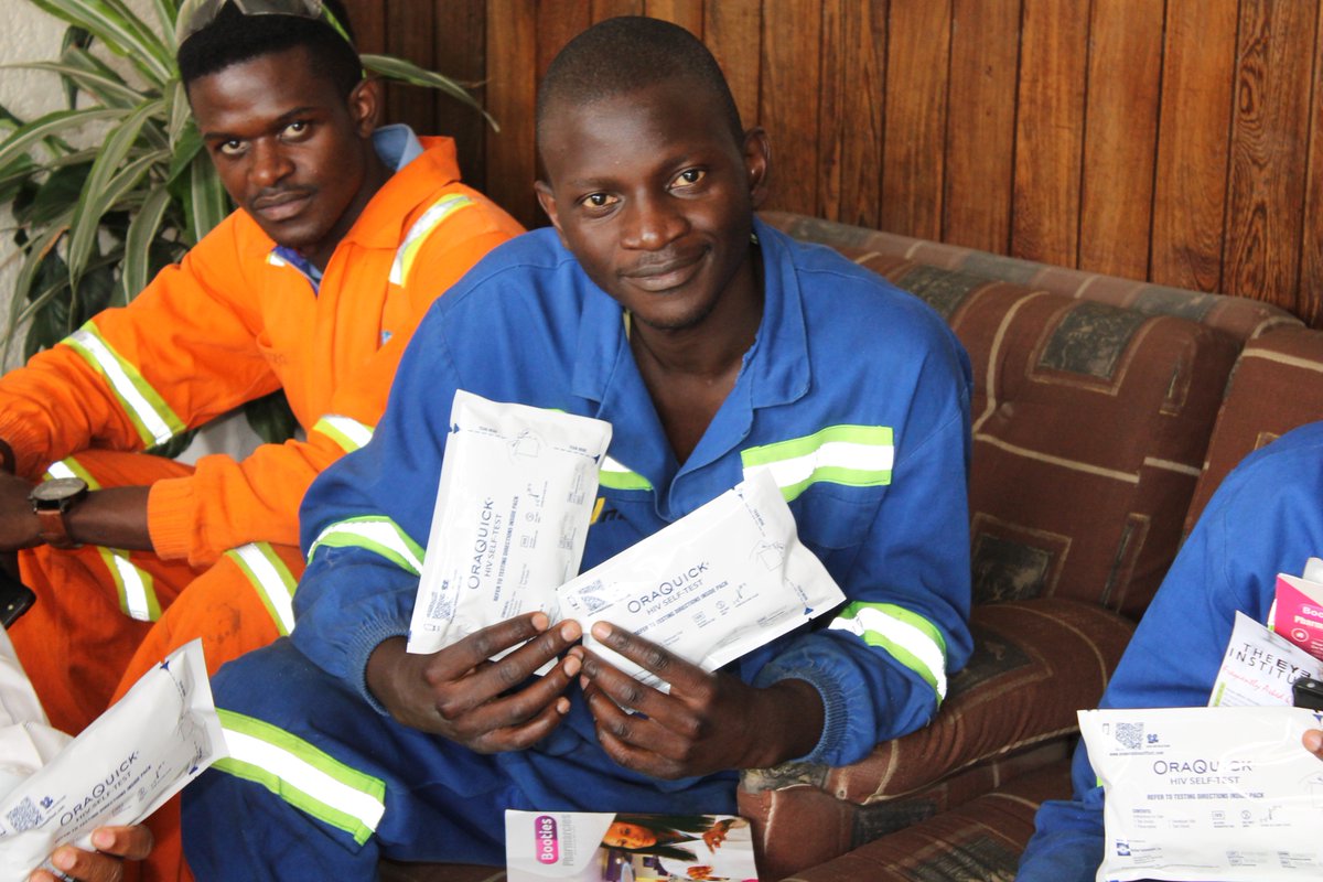 SWHAP_Sweden's tweet photo. Knowledge is power! Employees that know their HIV status and general health risk profiles are empowered to make the right decisions to protect themselves and their families. https://t.co/UJJHMT4vPB #WorldAIDSDay #KnowYourStatus https://t.co/HXCFQg0PeV