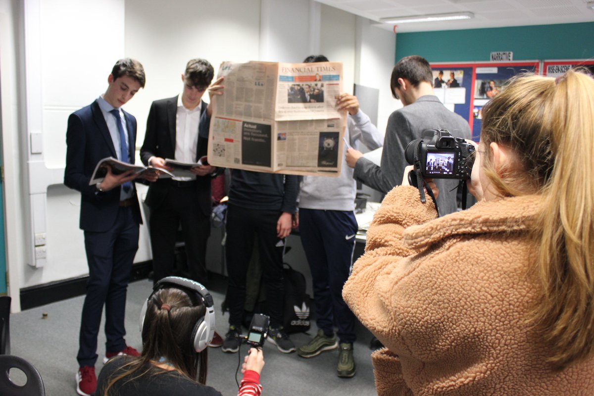 highstorrs's tweet photo. @bankofengland Economics competition gets underway today as our Y13 @highstorrsecon students make a film about 'What will money look like in the future?' #bankcameraaction https://t.co/bjrAChpOYI