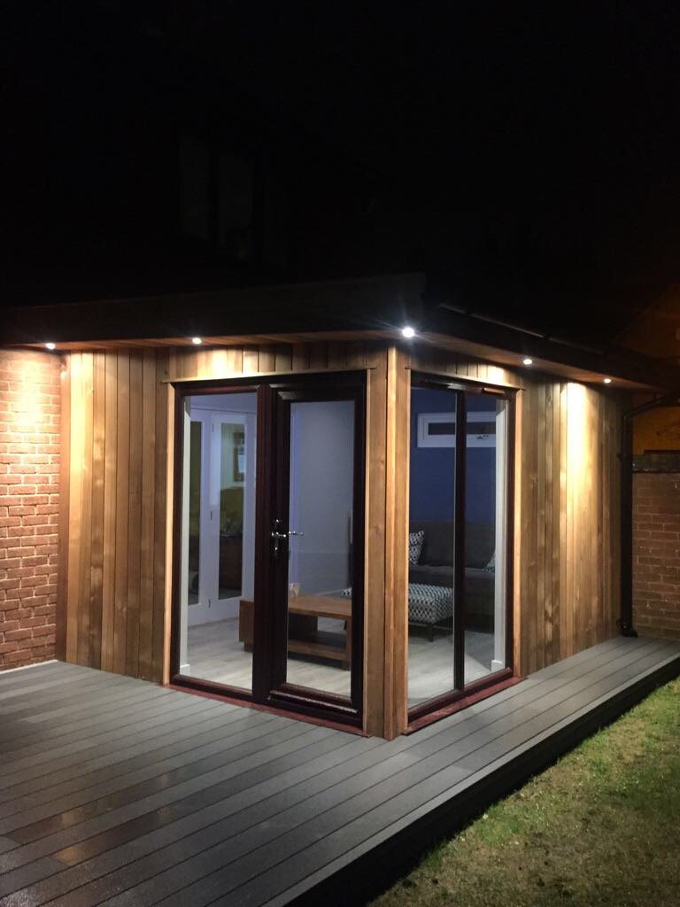 BurlinghamBlds's tweet photo. Want to turn your home and garden space into something special? We can transform the look &amp; usage of your living space to meet your exact requirements > > > https://t.co/tvHQVYGU9E
#GardenRooms #Extensions #HomeMakeovers #Gyms #GamesRooms #HotTubRooms https://t.co/2V8hu8DTpc