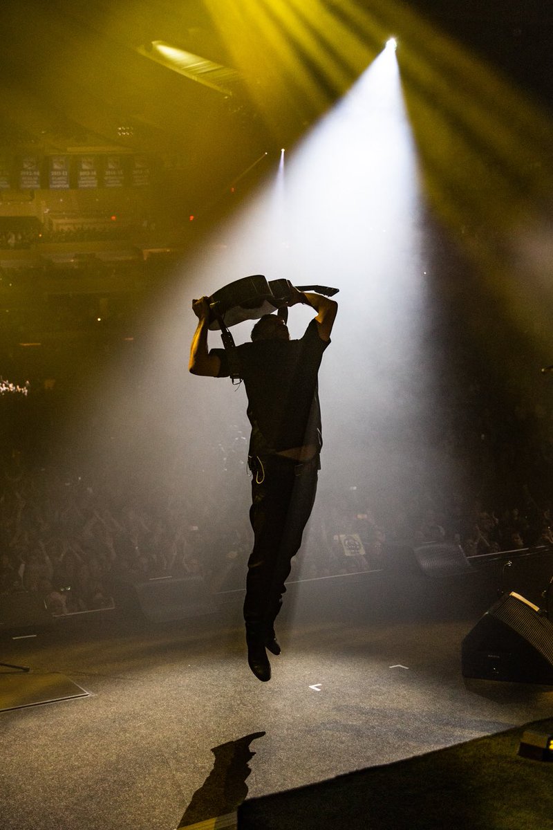 davematthewsbnd's tweet image. Thank you all for a great first night at @TheGarden! More pictures coming soon. 📷 by @rodrigodmbrasil #DMB2018 #SeeYouOnTheRoad