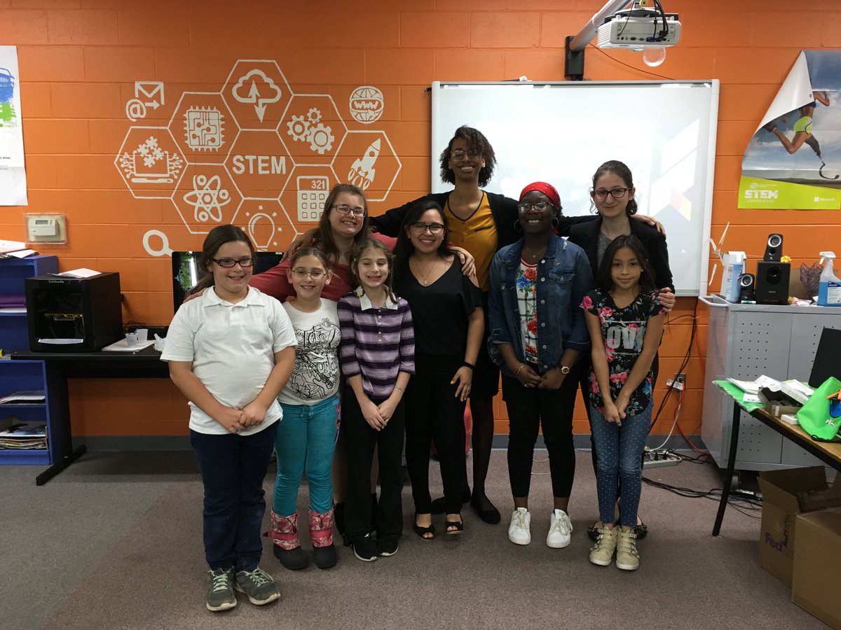 BGCGreaterNWI's tweet image. AMAZING! She Can Tech, ran by Portage Club member, Sanja, has been a fantastic program! To end the program, members showed their parents what they&apos;ve learned throughout the STEM curriculum. We&apos;re so proud of the girls who completed the program! #SheCanTech