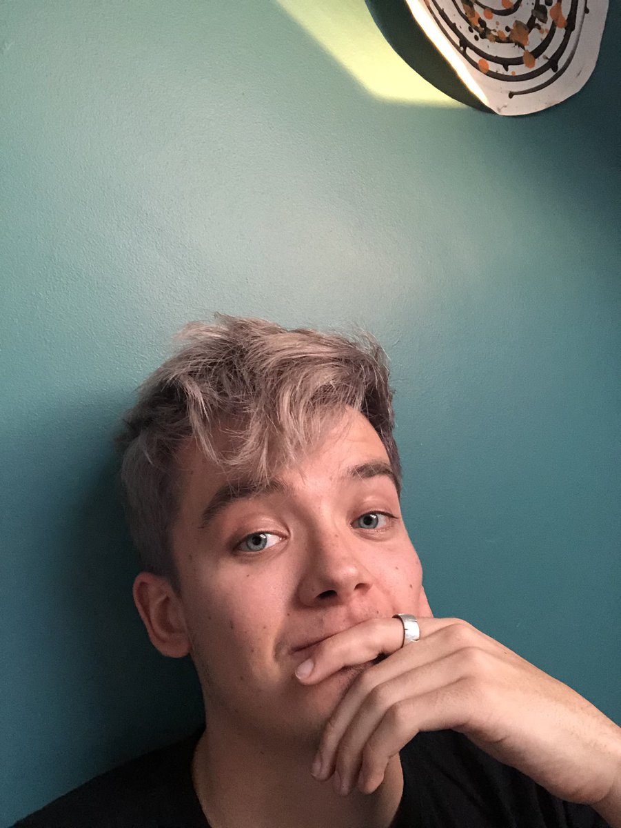 asabfb's tweet image. Old man vibes.