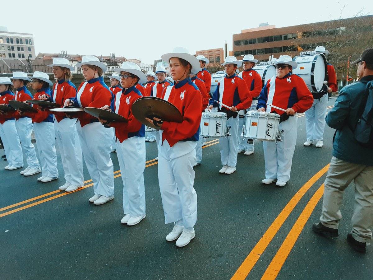 Congratulations to the Wyoming All-State Marching Band on their amazing performance in Philadelphia at the Philly Thanksgiving Day Parade! Though it was cold, the students had a great time in Philadelphia and NYC ❄️😄🎶
.
.
#travel #NYC #Philadelphia #studenttravel #Wyoming