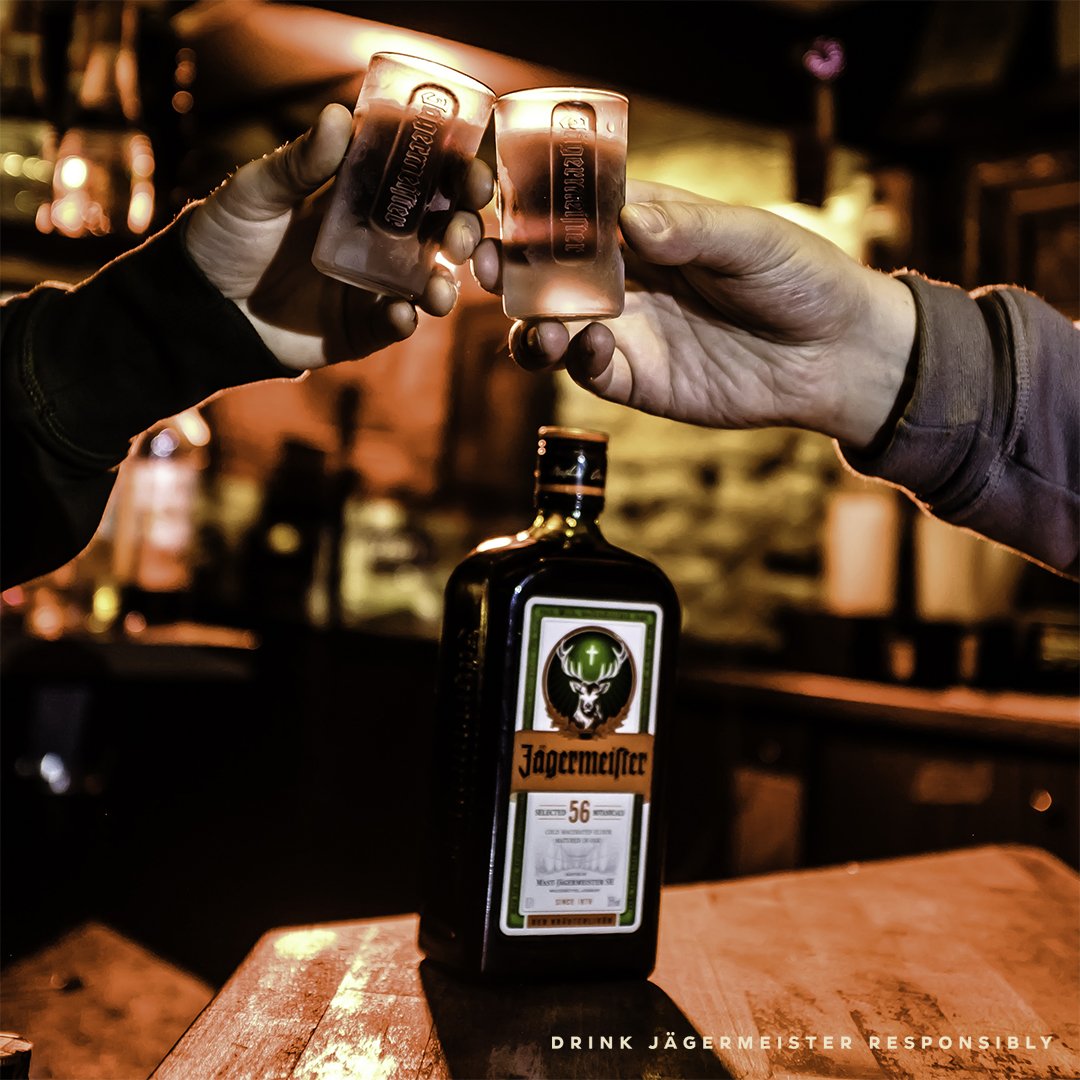 Cheers to the weekend!  😎
Enjoy Jägermeister Responsibly
#Jägermeister #IceKühl #Cheers #Jagermeister #Kuhl #Ireland #BeTheMeister #Jager #Minus18 #Pals