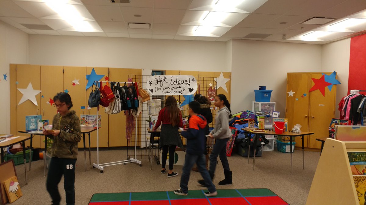 USSA_Utah's tweet photo. I enjoyed my visit to Washington today.  Students were finishing lunch and then several classes were able to visit the student store.  Stopped by a PE class and watched an exciting game of "Capture the Chicken."  Ended my visit in the library learning abour SWAY.  Great visit! https://t.co/YbrbDI6BfZ