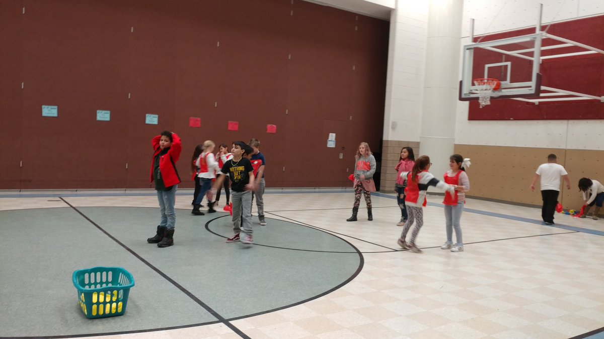 USSA_Utah's tweet photo. I enjoyed my visit to Washington today.  Students were finishing lunch and then several classes were able to visit the student store.  Stopped by a PE class and watched an exciting game of "Capture the Chicken."  Ended my visit in the library learning abour SWAY.  Great visit! https://t.co/YbrbDI6BfZ