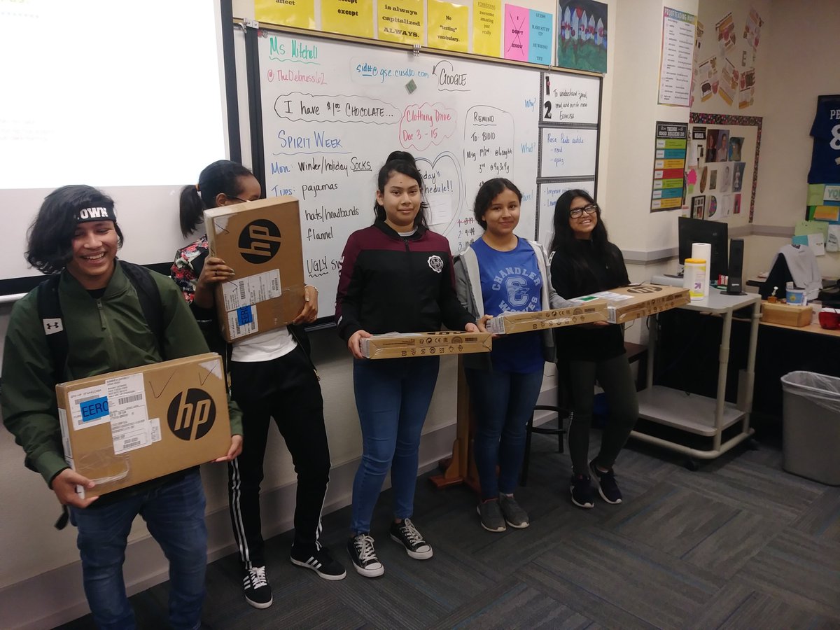 Alberto Esparza tweet media