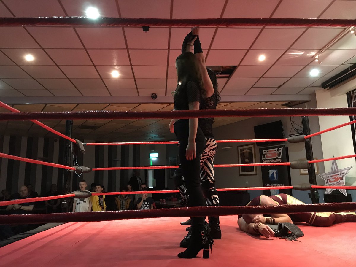 markypotter316's tweet photo. @KStarWrestling @KSWGuitarHero with @blazeksw vs @KSWTITAN for the k-star British Championship part three your winner and still k-star british champion the rockstar https://t.co/JNJg09a0KQ