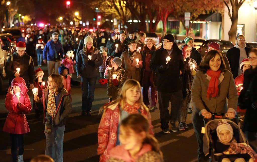 Enjoy the 35th annual downtown Davis tree lighting and holiday opening will take place on Thursday, December 1 beginning at 6:00 p.m. davisdowntown.com/downtown-davis…