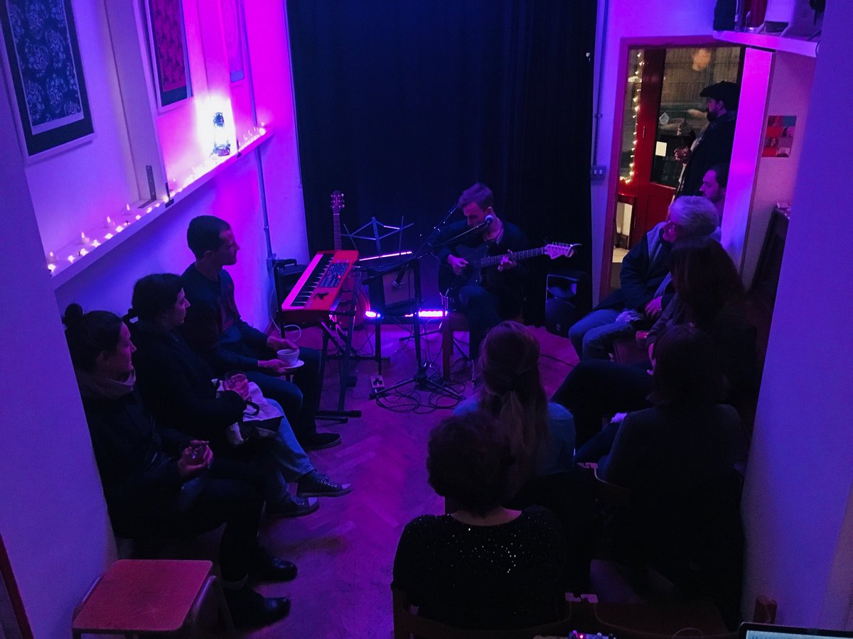 Winter warmer ‘Lake Michigan’ happening right now <a href="/HucksCafe/">HUCKS</a> E17. According to some, “he sounds like he just got out of bed” - well all the better for it. Check him out at
lakemichigan.bandcamp.com