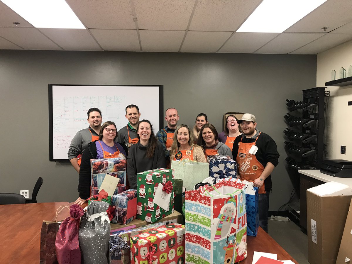 Christina Larson tweet media