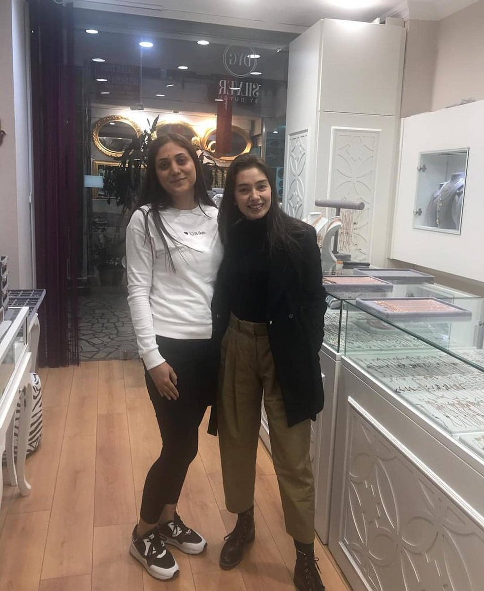 ayan_nasirova's tweet photo. 😍♥️
@neslihanatagul https://t.co/oc3J0F0dem