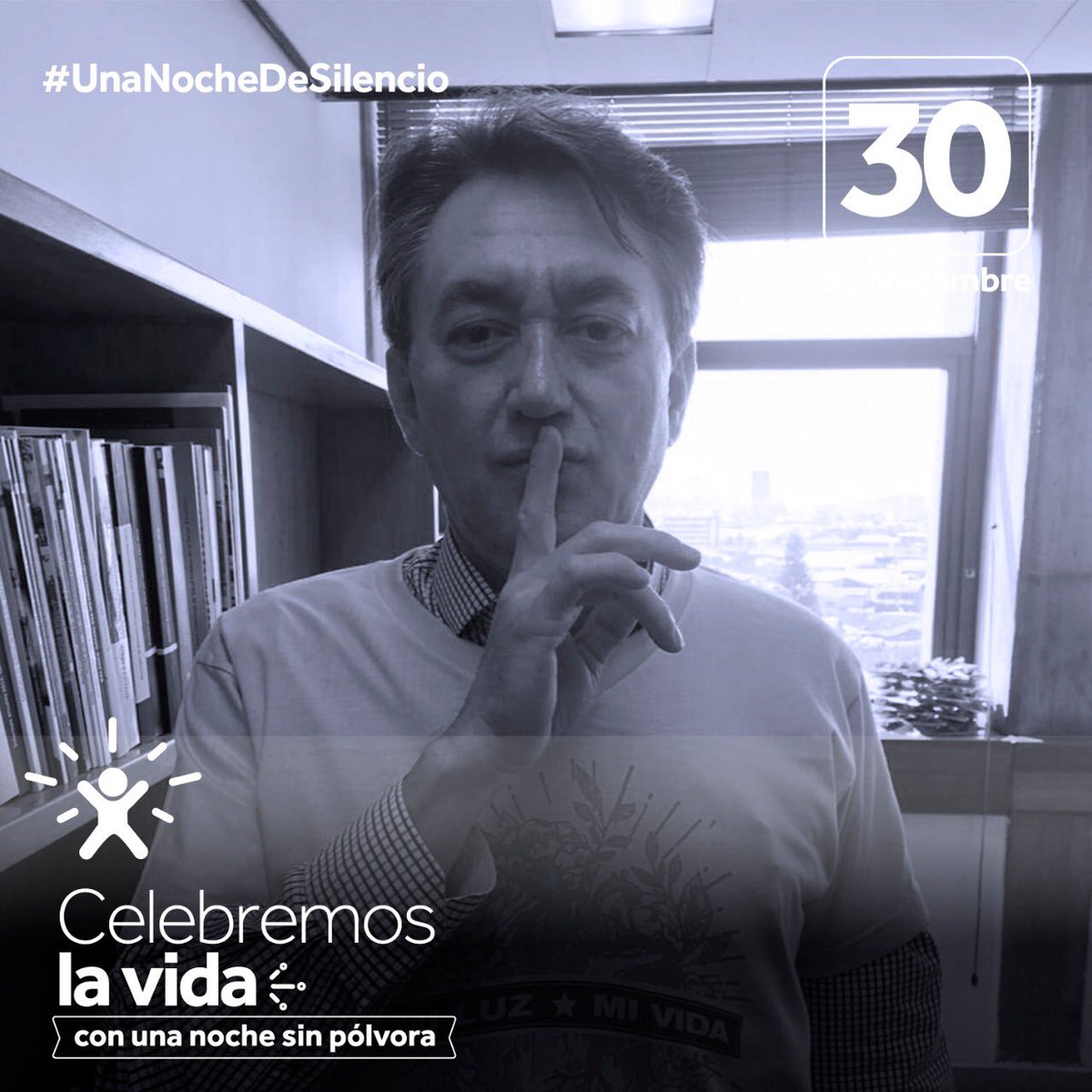 SaludAntioquia's tweet photo. El director de factores de riesgo y salud ambiental @AlbertoAristiz1 se une a #UnaNocheDeSilencio por nuestras mascotas y animales perjudicados #NoAlborada #NoMásQuemados https://t.co/l6Bh6F9xOP