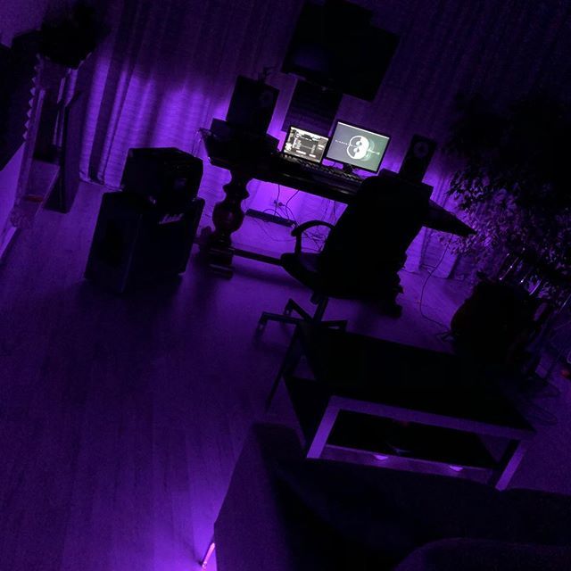 element8_music's tweet photo. My sweet Paradise ๐โฏ๏ธ #element8 #element8_music #studio #lights #led #paradise #newtrack #ableton #psy #psytrance #techno #goa #2018 #looking4label #dance #move #sweat #staytuned #bassline #drums #producer #music #milan #italyMy sweet Paradise ๐โฏ๏ธ #element8 #element8_music โฆ https://t.co/3P2qWGuq5t