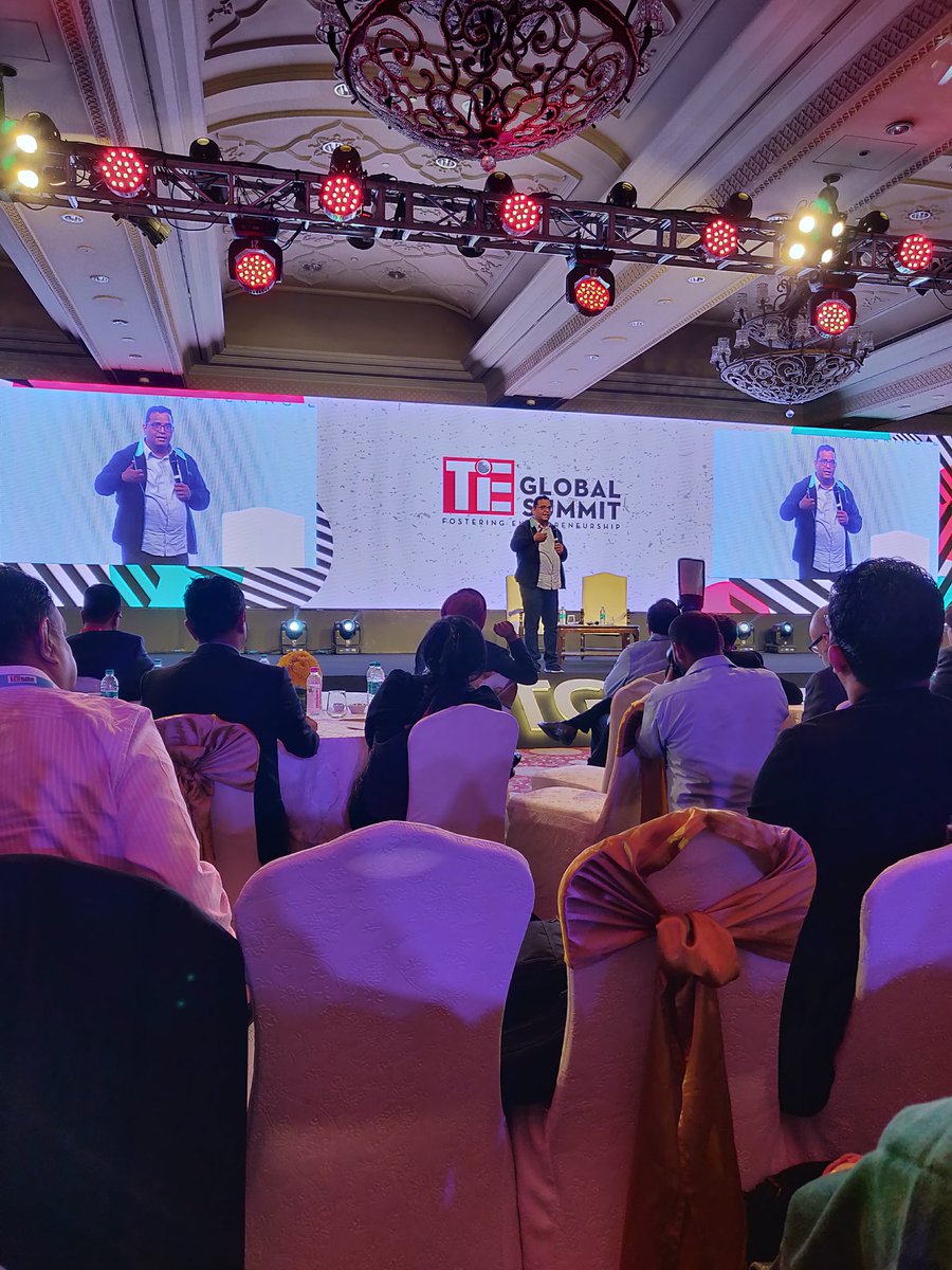GurnoorKBehl's tweet photo. The #TiEGlobalSummit2018 was EPIC! My Takeaways are:
1. "Underdogs are Underrated!" - @vijayshekhar
2. "Continue to Create Content &amp; Curate Content!" - @yansports 
3. "We don't need exposure, we have exposure, that's why YOU came to Us!" - @PapaCJ 
#TGS3 https://t.co/2QDCJWlB7g