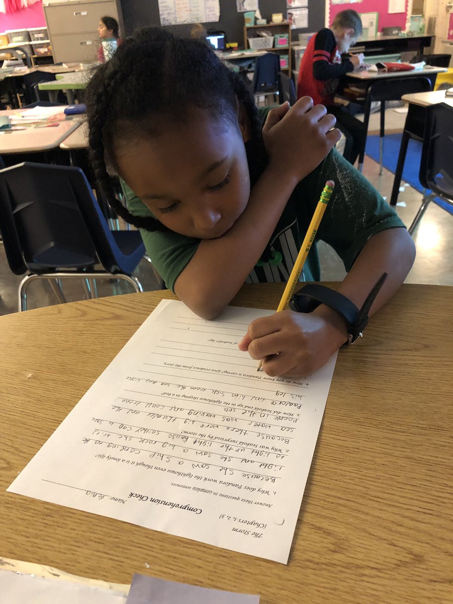katiepatt4's tweet photo. I just love those little concentrating faces 🥰 #comprehensioncheck #theydidAWESOME https://t.co/5tGIpP2dt6