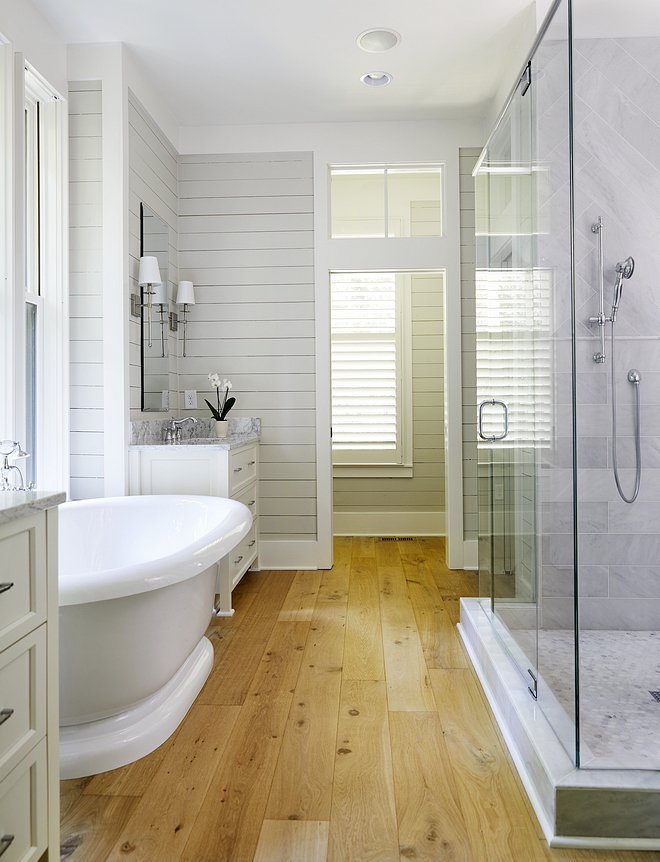 LATICRETE's tweet photo. Beautiful southern farmhouse project showcased in @HomeBunch featuring #PERMACOLORSelect #grout in #88 (Silver Shadow) used in for the hexagon marble #mosaic #tile in the shower pan.
https://t.co/wUCXiJYIDH
#laticrete #showertile #mosaictile #interiordesign https://t.co/UgfpIRDkEw