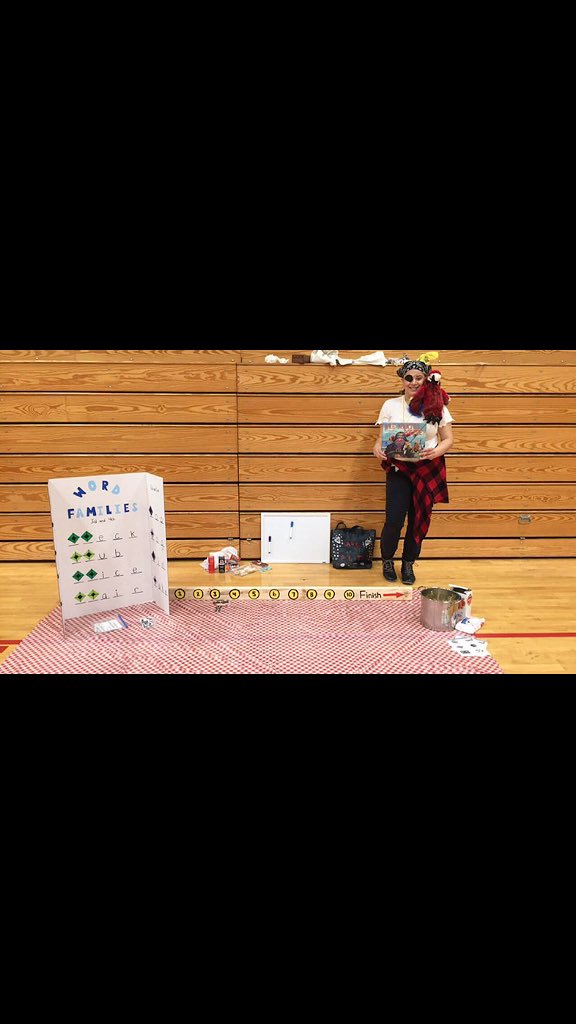 pickens_ms's tweet photo. A year ago TODAY I taught lessons with a Pirate theme at Elk Valley Elementary for Dr.Mary Jo Melvin’s course, and all I can say is BRING IT ON PRE-K BLOCK 🤩😎 https://t.co/t6n502RVvh