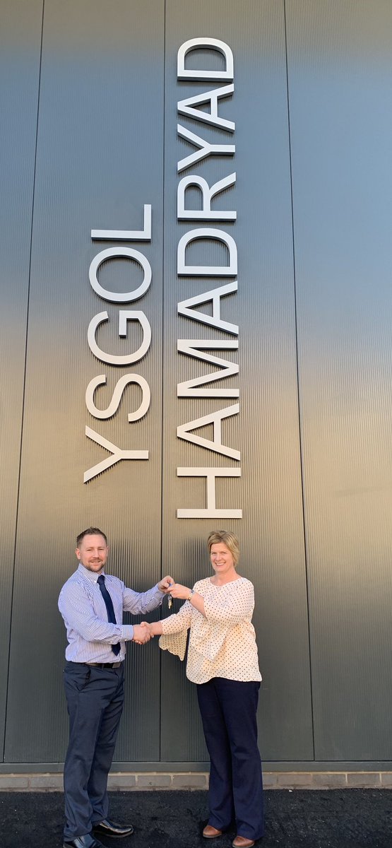 YsgolHamadryad's tweet photo. Another historical day. So excited to receive the keys today! 🔑 Heartfelt thanks to everyone at @morgansindall especially Paul Morris for creating a bendibwmerang school for us. Also thanks to @cardiffcouncil especially Angela, Laura &amp; Andrew and @WelshGovernment https://t.co/ZHLuDNQMD7