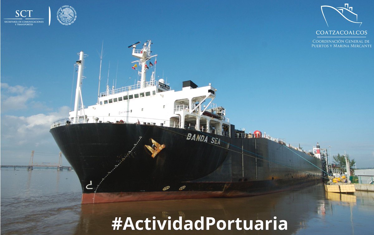coatzaport's tweet photo. B/M BANDA SEA
Esta embarcación se encontraba atracada en el muelle 9, para realizar la operación de descarga de 116 , y la carga de 117 unidades de ferrocarril.
Maniobra a cargo del cesionario @Ferromex 
#ActividadPortuaria #PuertosEnMovimiento #CGMPP
@SCT_mx @Puertos_Mx https://t.co/r5a9L49ZnS