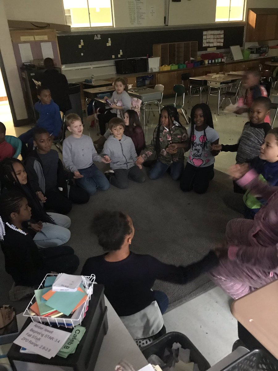 Optional reading lunch-bunch was a full house. Then students chose to play a game taught at morning meeting:) #CHDreamBuilders #radicalreaders #morningmeeting