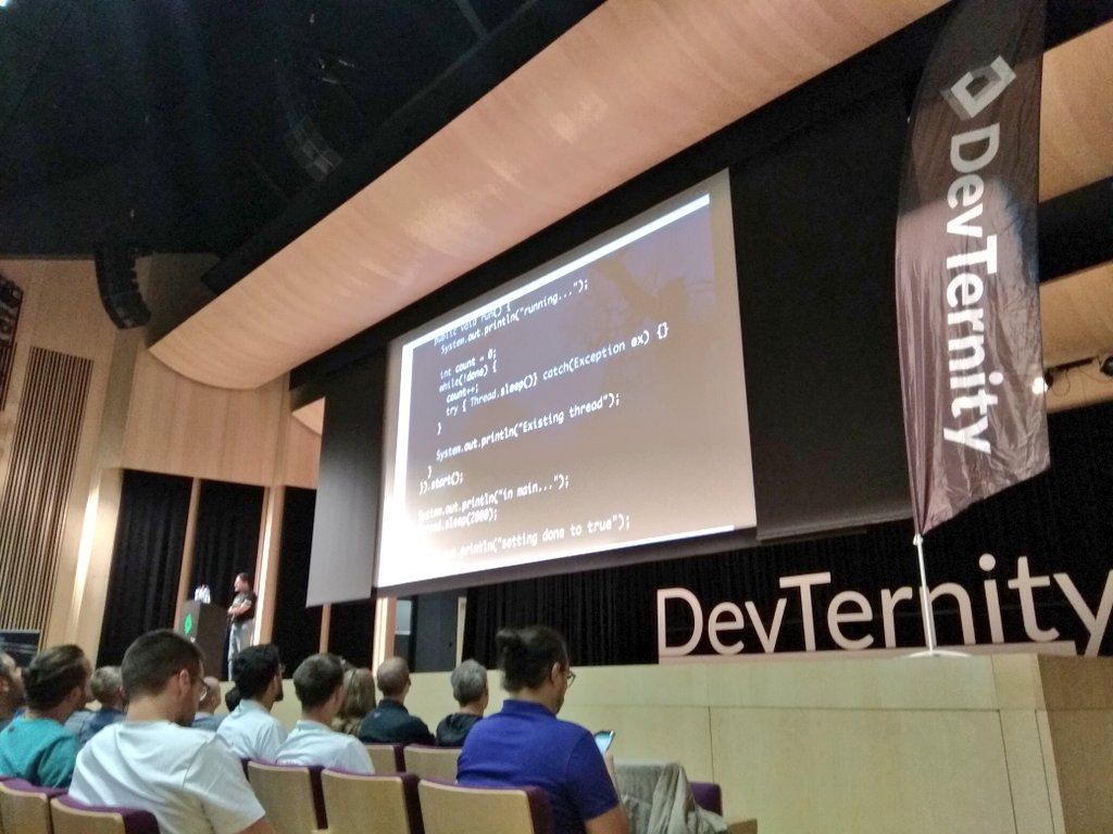 ilahah's tweet photo. The last speech by @venkat_s. #devternity @devternity #devternity2018 https://t.co/pclDOKVTSH