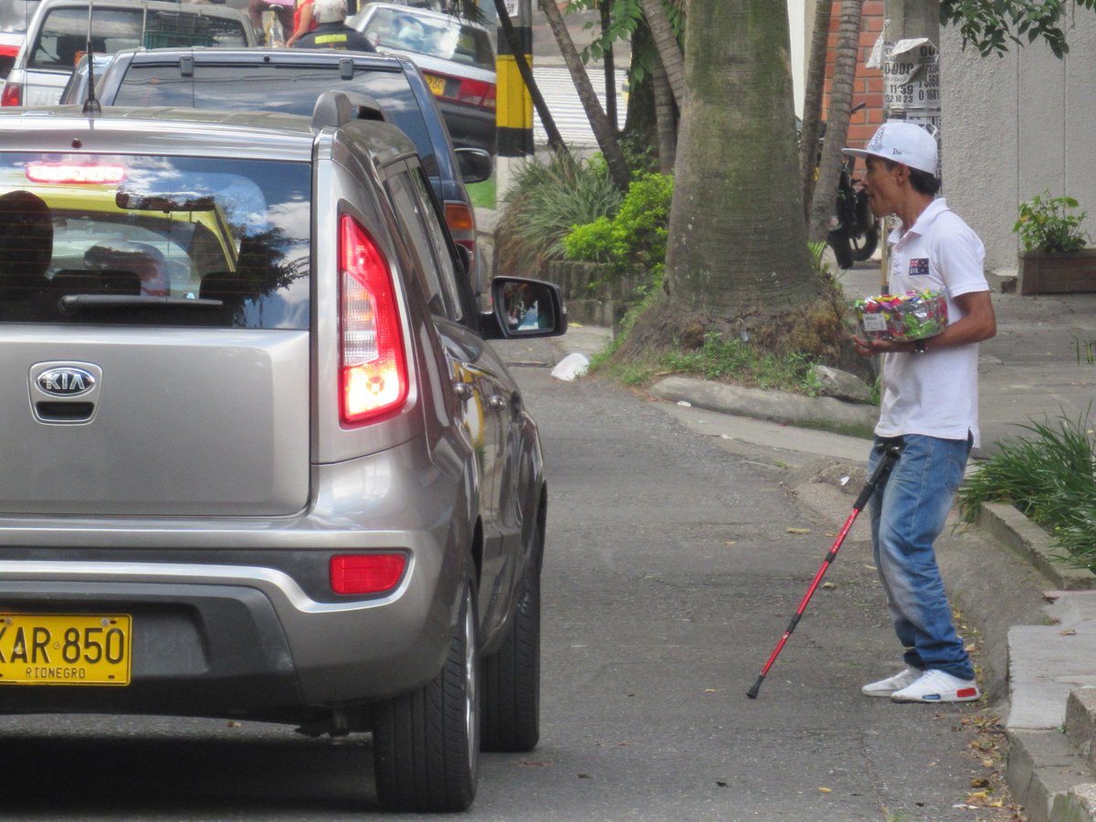 murraygunn's tweet photo. Beggars, buskers or entrepreneurs in Colombia? Boundaries, and borders, have been crossed. https://t.co/SsMtLHsWdJ https://t.co/pcHiXEYMel