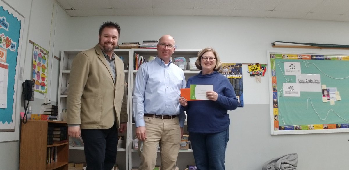 AdventureIns's tweet photo. A big shout out to Oostburg Christian School for applying! Mr. Modahl and Mrs. Garbison, it was a pleasure seeing you today! #meemic https://t.co/KxnRzlNdK6