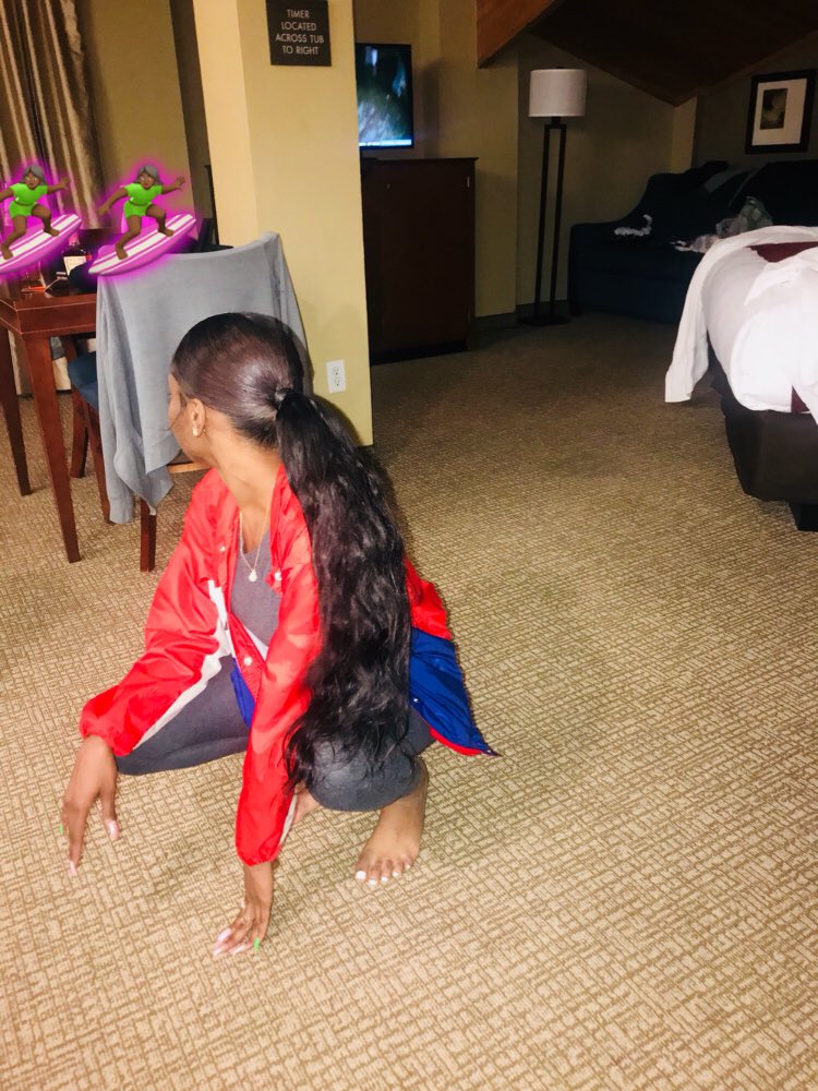 keepingupwkiki's tweet photo. 🥶🥶 https://t.co/7xjOgGSUJC