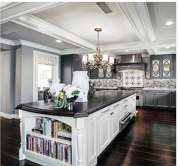 MikeCal60228895's tweet photo. Kitchen inspiration on a Friday!  byorangecoastinterior design #designideas #homeinspo #dreamkitchen https://t.co/CNcJcTN4HE