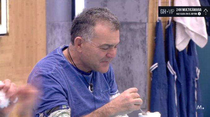 ghoficial's tweet photo. 🔄 RT si tú también merendabas pan con chocolate de pequeño > https://t.co/cexafMh8Ts #GHVIP30N https://t.co/MVRVzYiQJt