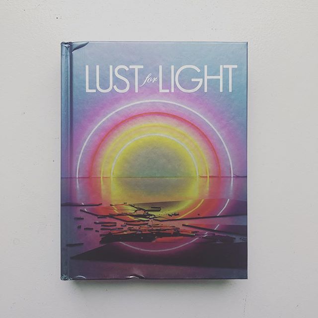Radianthuman's tweet photo. MORE BOOK CLUB!
There’s nothing more motivating as having talented friends, so proud of my BFF @hannahstoufferdotcom @hplus_creative for KILLING IT like this. If your into neon you’ll freak over this book. Perfect time for the Holidays 🌈🎁 https://t.co/yqkeqgxMuW https://t.co/yECrUpKWgN
