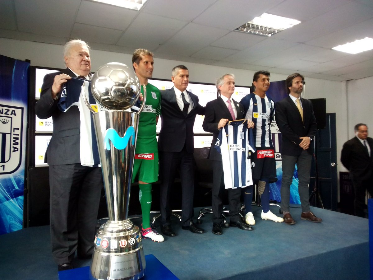 manoeldjalma's tweet photo. Presentación oficial de Banco Pichincha como nuevo sponsor de @ClubALoficial 
@amagy https://t.co/ExzBrSFOt6