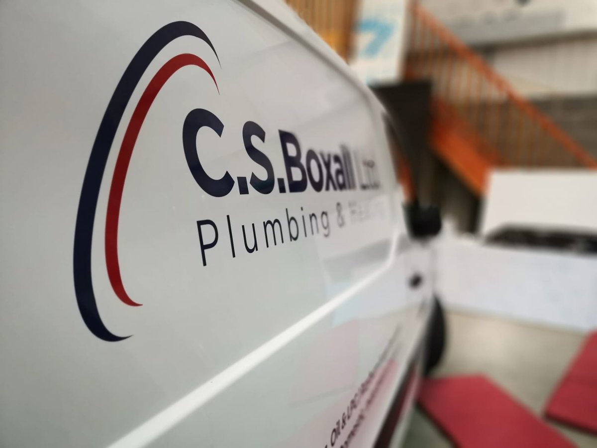EliteSigns's tweet photo. 3 #vans #branded up for #csboxall #plumbingandheating 2 #RenaultTrafic & 1x #peugeotpartner vans with #metamark @metamarkuk https://t.co/sA9I25nRh6