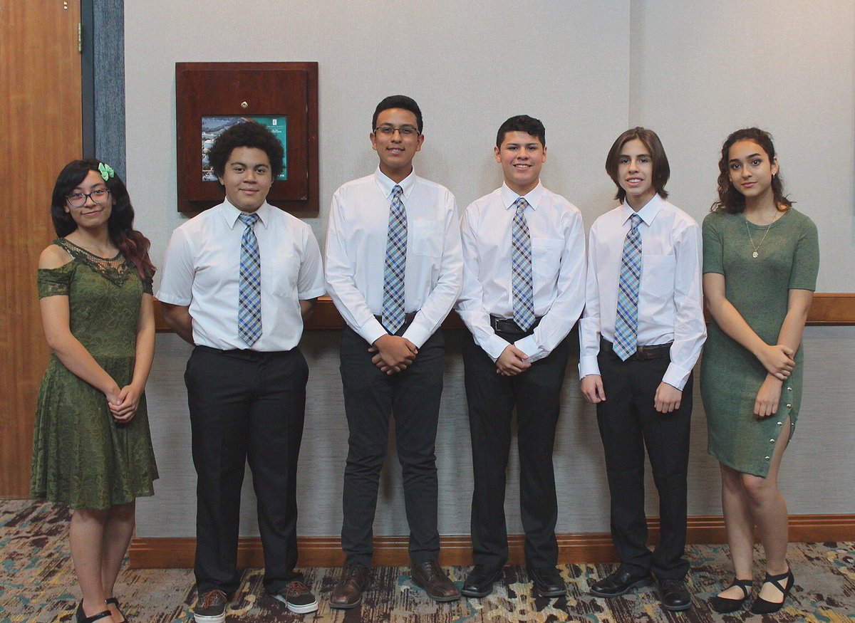 MHSRoboticsEPTX's tweet image. Day 1 of UIL BEST competition, getting ready for our marketing presentation! #Thanks2BESTRobotics  #TeamSISD