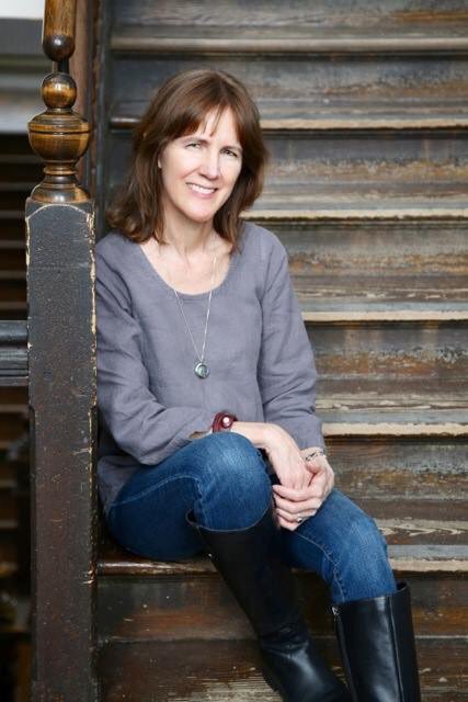 untetheredmag's tweet photo. READER PROFILE

@LisaAlward1 stories are featured in Journey Prize​ 2017 &amp; Best Canadian Stories 2016 &amp; 2017. She received @TheFiddlehd​’s Short Fiction Prize &amp; @thenewquarterly​’s Peter Hinchcliffe Short Fiction Award &amp; was longlisted for the @CBC Short Story Prize.
#canlit https://t.co/hmHcugC2pm