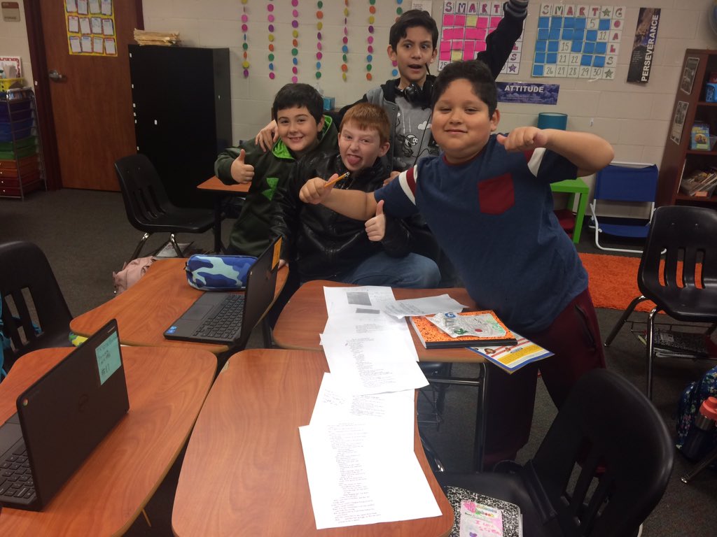 jacksonbronco's tweet photo. Summarizing then reconstructing dramas using elements of the plot!@bozmanbroncos #bozstory18 https://t.co/LYAW5xXrvz
