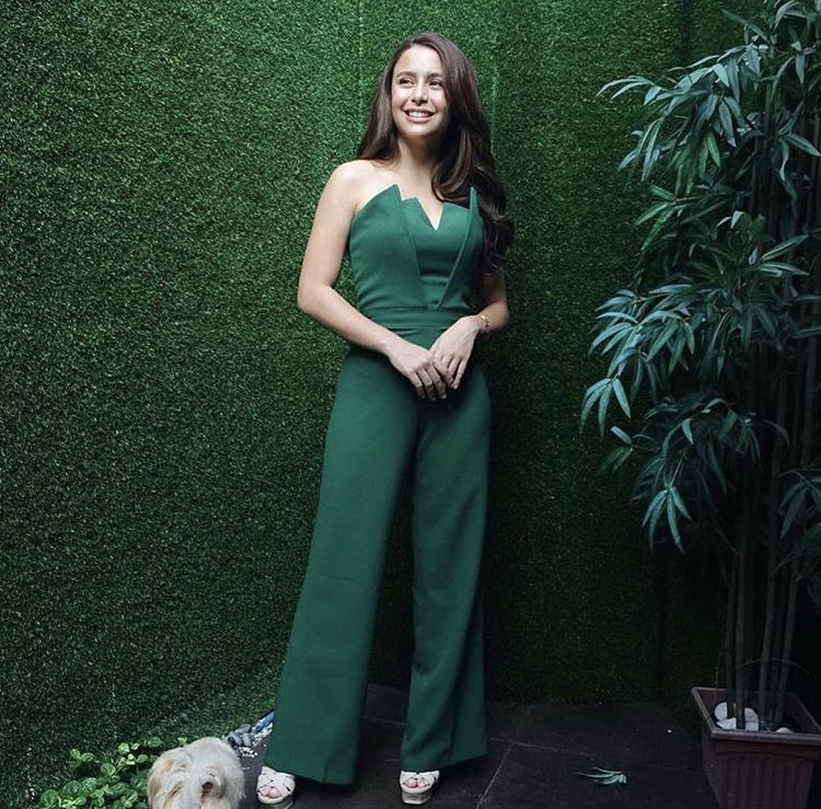 WIMshowbiz's tweet photo. Yassi Pressman proves that green is in. https://t.co/g7dbv8LTuc
