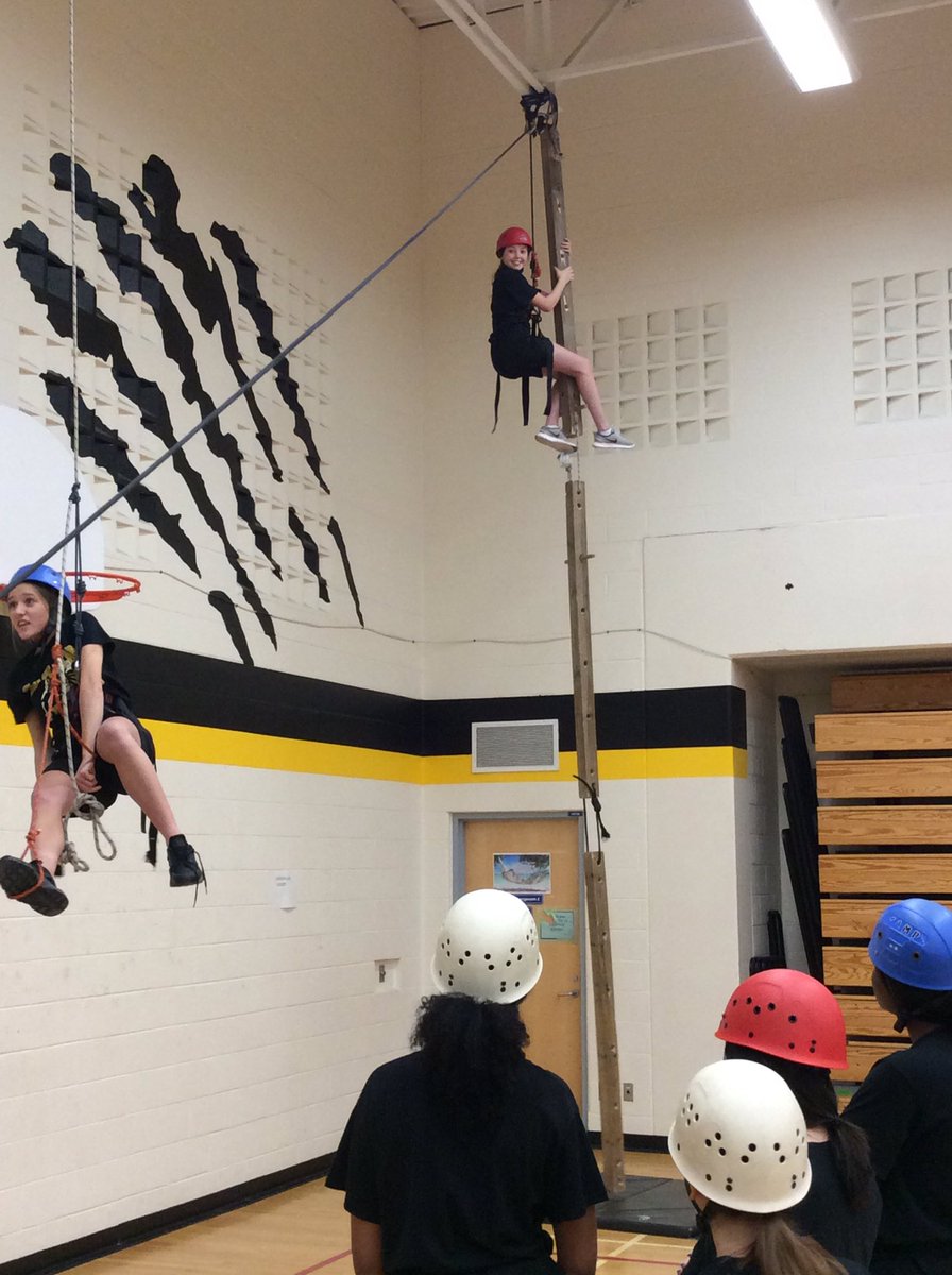 SJDBPhysEd's tweet photo. Facing fears, building trust, and tackling new challenges #Wallclimbing #iLovePhysEd #PPL1O #PPL2O #WeAreBlackBears https://t.co/0d3EZ6855Y