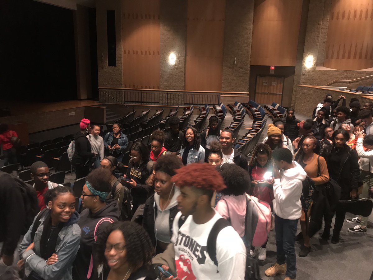 westlake_fca's tweet photo. Our #FCA #FridayMorningBibleStudy is a great hit with the #WHS students! We are growing by leaps and bounds! #OneWestlake @OuidaBee @westlakelions https://t.co/dpxrO9a10D