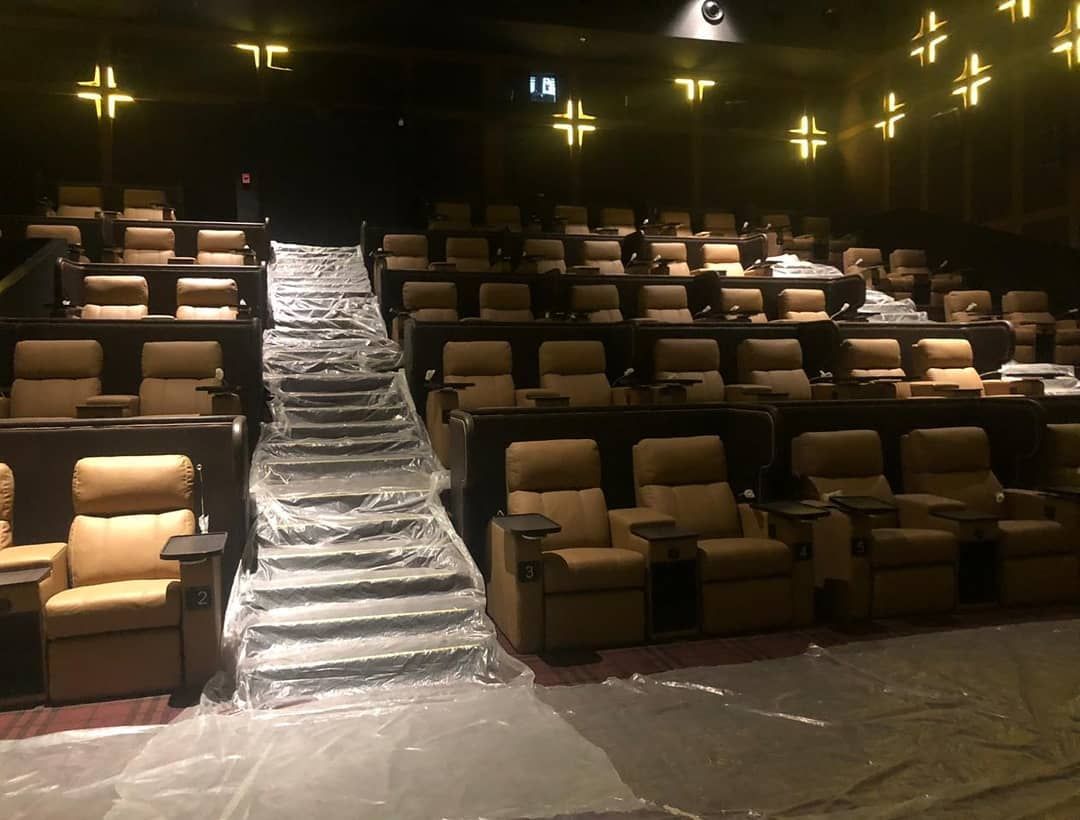 Barath_93's tweet photo. #AMBCinemas : Here is the glimpse of new multiplexs which has been completed and ready to inaugurate with #2Point0 .
Screen : 7
Seats : 1636
#Screen1 - 436 S
#Screen2 - 308 S
#Screen3 - 308 S
#Screen4 - 158 S
#Screen5 - 52 S
#Screen6 - 214 S
#Screen7 - 160 S
@urstrulyMahesh https://t.co/VRjLU7hFFa