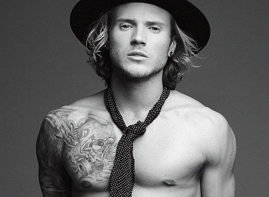 Happy Birthday to Dougie Poynter!       