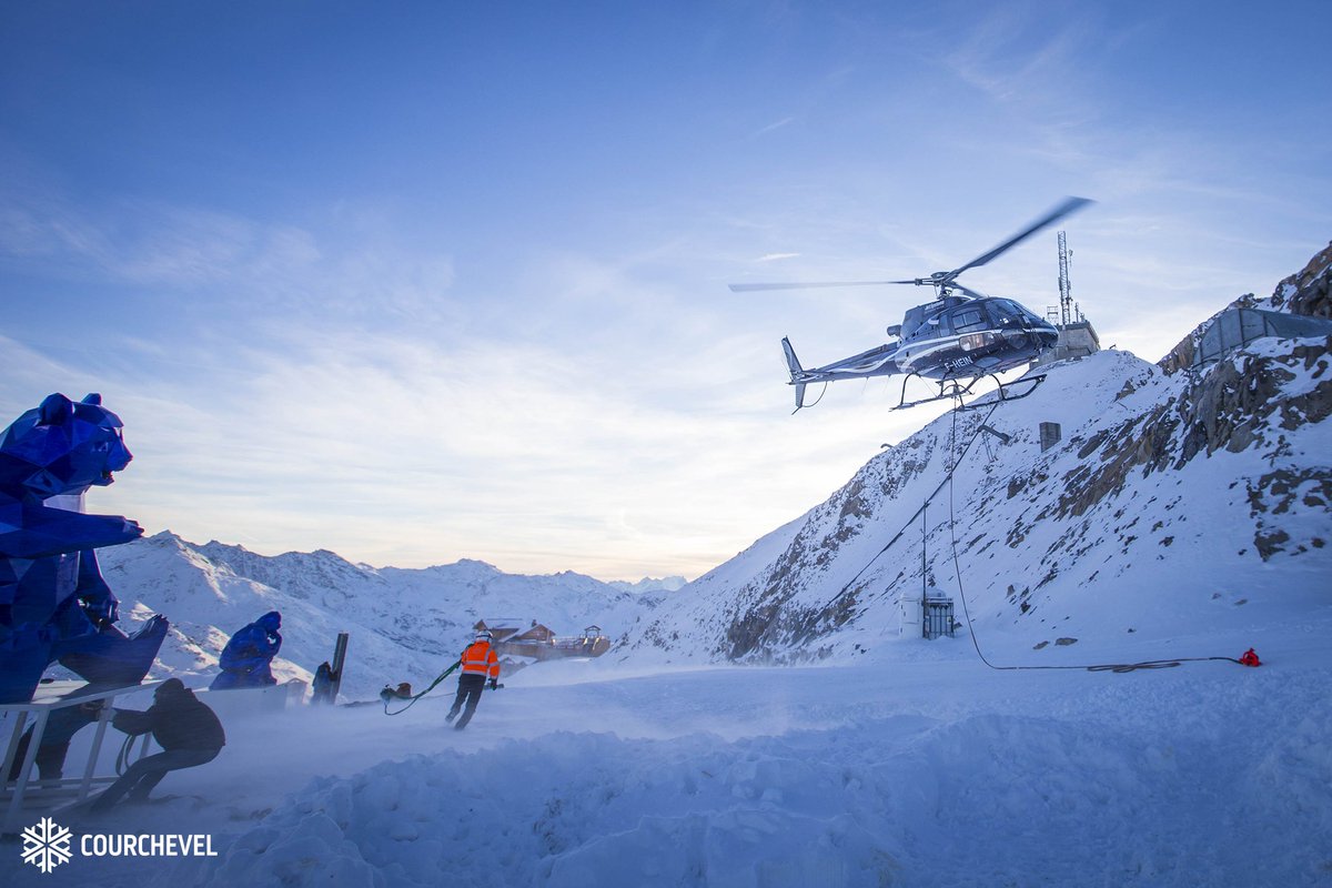 courchevel's tweet photo. On a installé un cerf, un loup, un cheval, un panda et quelques kongs en haut des pistes 😁
10e édition de l'Art au Sommet à Courchevel !
[ #Orlinski #Bartoux #Courchevel ] https://t.co/G8ifUkraXu