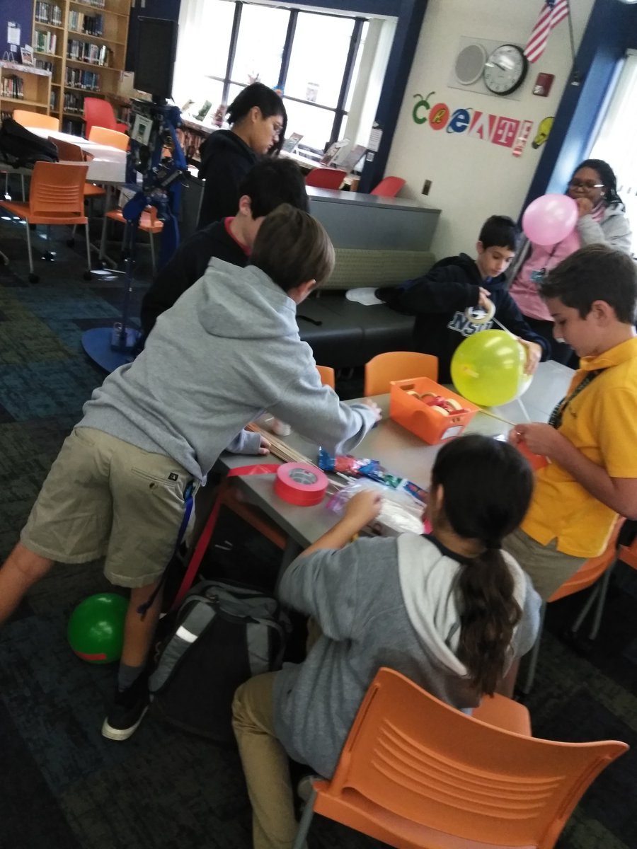 MS_MediaCenter's tweet image. Innovation Thursday was a Balloon Battle. Students had to modify their balloons to withstand destruction from their opponents.  They were given materials and no instructions. They came up with designs and were pleasantly surprised. #problemsolve #studentled #selflearn
