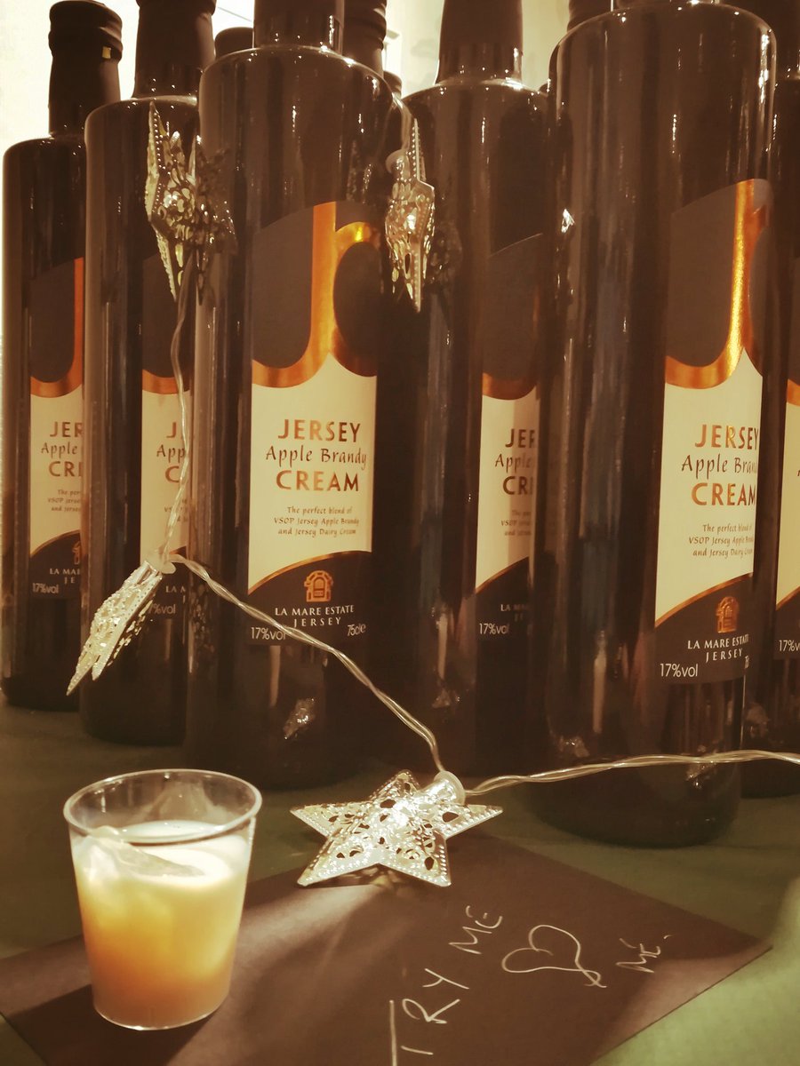 KarenToddUK's tweet image. Discover the Genuine Taste of #Jersey in our outstanding Jersey Cream Liqueur, a luxurious fusion of Dairy Cream and VSOP Apple Brandy... tasting tonight @Holliesfarmshop Lower Stretton until 9pm