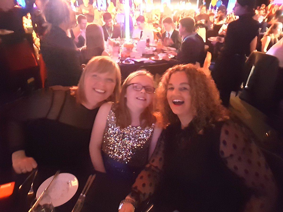 #YOYP18 #YSAwards table 39 getting to know each other. Delighted to catch up with @junoalva @DofEBarry