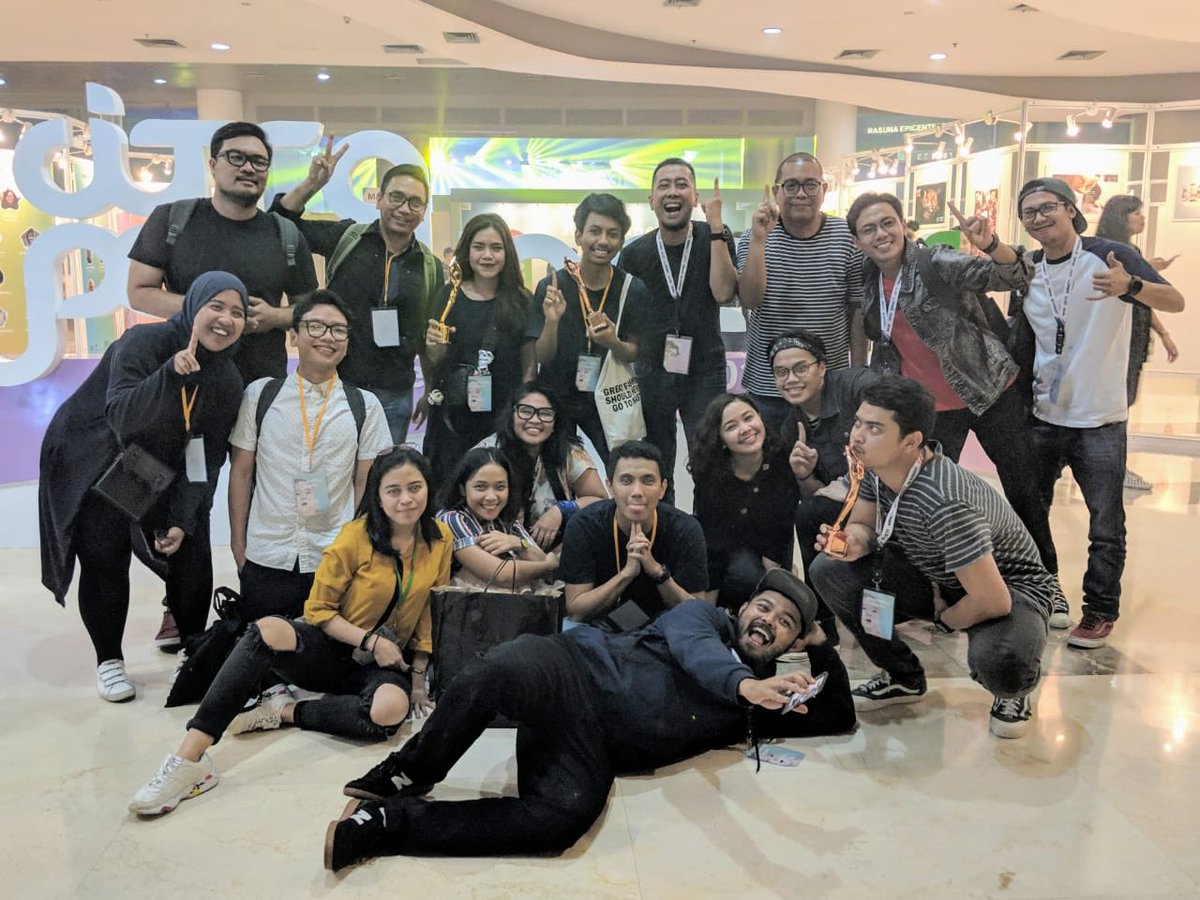 narrada's tweet photo. Wrap it all up with this achievement! 

🥈 rank on Advertising Agency of The Year 2018 

#NRDFTW #citrapariwara31 https://t.co/d51OFJNRPB