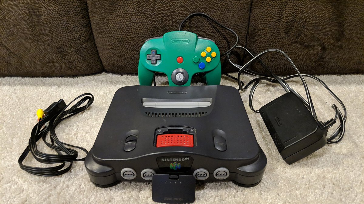 GamesByTeeohh's tweet photo. Consoles on consoles on consoles for sale! Please let me know if you are interested in buying these or anything else I may have that isn't pictured! Thanks! #GamesByTeeohh https://t.co/aDQnZJo9Ke