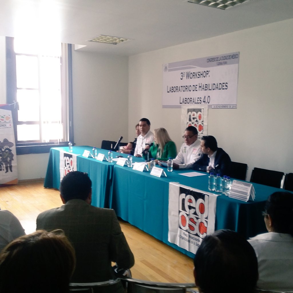 Anahernandeztr's tweet photo. Hoy, en coordinación con #redosc impulsamos en 3er workshop, Laboratorio de Habilidades Laborales. Es importante aprovechar y potencializar las habilidades de los #jovenes desde el #CongresoCDMX seguimos apoyando e impulsando estos esfuerzos #LaVozDeLosJovenesEnElCongreso https://t.co/vIAJdYDKKy