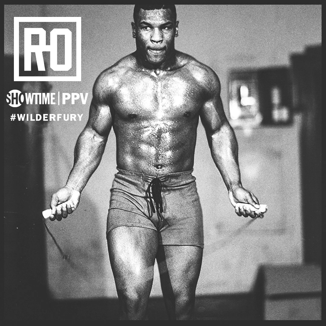 atsboxing's tweet image. Retweet and comment your EXACT prediction for the BIGGEST 🇺🇸 heavyweight title fight since Tyson vs. Lewis to be eligible to win a @rootsoffight bundle. 

#WilderFury TONIGHT on Showtime PPV: s.sho.com/WilderFuryTW   
Rules: s.sho.com/2E4LVxJ